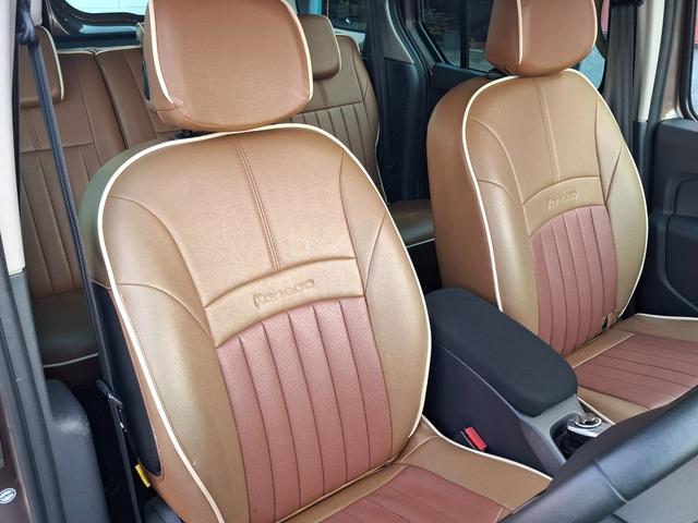 カングー ゼン　禁煙車　６速ＡＴ　ＹＡＫＩＭＡルーフレール　ＣＡＢＡＮＡシートカバー　後席モニター　ＨＤＤナビ　フルセグＴＶ　バックカメラ　Ｂｌｕｅｔｏｏｔｈ　ＥＴＣ　オートライト　クルーズコントロール　キーレス（8枚目）