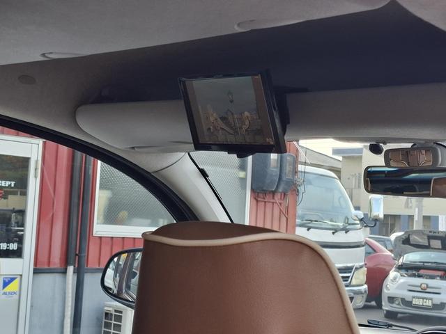 カングー ゼン　禁煙車　６速ＡＴ　ＹＡＫＩＭＡルーフレール　ＣＡＢＡＮＡシートカバー　後席モニター　ＨＤＤナビ　フルセグＴＶ　バックカメラ　Ｂｌｕｅｔｏｏｔｈ　ＥＴＣ　オートライト　クルーズコントロール　キーレス（11枚目）