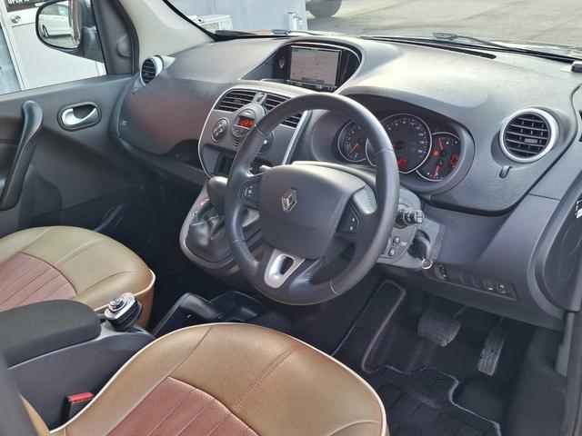 カングー ゼン　禁煙車　６速ＡＴ　ＹＡＫＩＭＡルーフレール　ＣＡＢＡＮＡシートカバー　後席モニター　ＨＤＤナビ　フルセグＴＶ　バックカメラ　Ｂｌｕｅｔｏｏｔｈ　ＥＴＣ　オートライト　クルーズコントロール　キーレス（13枚目）