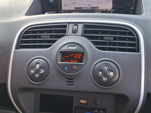 カングー ゼン　禁煙車　６速ＡＴ　ＹＡＫＩＭＡルーフレール　ＣＡＢＡＮＡシートカバー　後席モニター　ＨＤＤナビ　フルセグＴＶ　バックカメラ　Ｂｌｕｅｔｏｏｔｈ　ＥＴＣ　オートライト　クルーズコントロール　キーレス（17枚目）