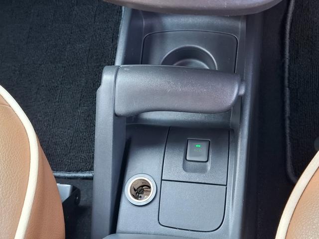 カングー ゼン　禁煙車　６速ＡＴ　ＹＡＫＩＭＡルーフレール　ＣＡＢＡＮＡシートカバー　後席モニター　ＨＤＤナビ　フルセグＴＶ　バックカメラ　Ｂｌｕｅｔｏｏｔｈ　ＥＴＣ　オートライト　クルーズコントロール　キーレス（30枚目）