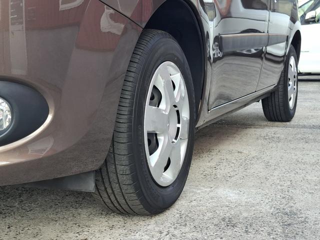 カングー ゼン　禁煙車　６速ＡＴ　ＹＡＫＩＭＡルーフレール　ＣＡＢＡＮＡシートカバー　後席モニター　ＨＤＤナビ　フルセグＴＶ　バックカメラ　Ｂｌｕｅｔｏｏｔｈ　ＥＴＣ　オートライト　クルーズコントロール　キーレス（47枚目）