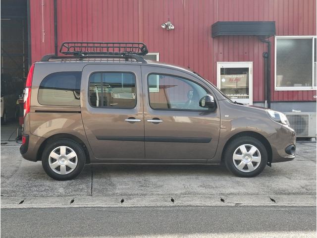 カングー ゼン　禁煙車　６速ＡＴ　ＹＡＫＩＭＡルーフレール　ＣＡＢＡＮＡシートカバー　後席モニター　ＨＤＤナビ　フルセグＴＶ　バックカメラ　Ｂｌｕｅｔｏｏｔｈ　ＥＴＣ　オートライト　クルーズコントロール　キーレス（48枚目）