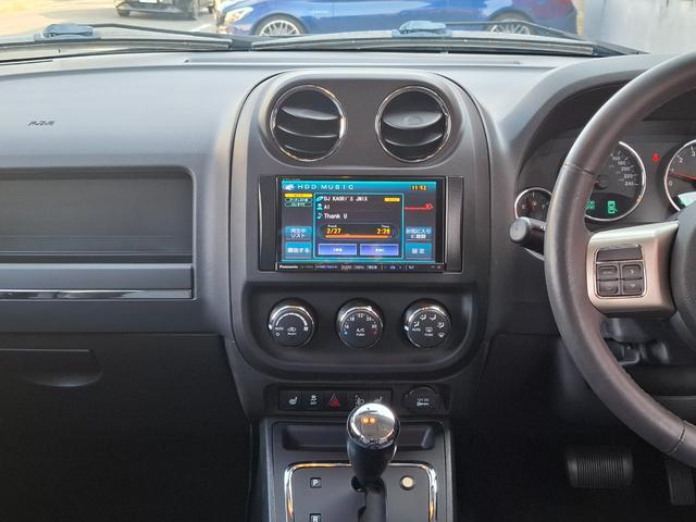 ジープ・コンパス リミテッド 新車ワンオーナー 禁煙車 電動サンルーフ 黒レザーシート シートヒーター BOTONプレミアムサウンド HDDナビ フルセグTV Bluetooth ETC 電格ミラー クルーズコントロール キーレス(12枚目)