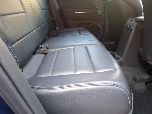 ジープ・コンパス リミテッド 新車ワンオーナー 禁煙車 電動サンルーフ 黒レザーシート シートヒーター BOTONプレミアムサウンド HDDナビ フルセグTV Bluetooth ETC 電格ミラー クルーズコントロール キーレス(34枚目)