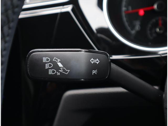 ゴルフトゥーラン ＴＤＩ　ハイライン　■ＬＥＤヘッドライト■アルカンタラシート■ブラインドスポットモニター■レーンキープアシスト■アダプティブクルーズコントロール■パークアシスト■電動テールゲート■後席モニター（２台）（52枚目）