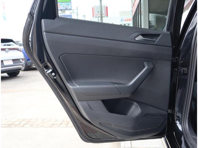 ポロ TSIコンフォートライン ■LEDヘッドライト■前後パーキングセンサー■パークアシスト■ブラインドスポットアシスト■レーンキープアシスト■アダプティブクルーズコントロール■アップルカープレイ■アンドロイドオート■認定中古車(33枚目)