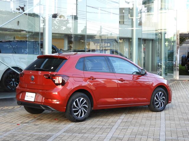 ポロ ＴＳＩアクティブ　■デジタルメーター■ＬＥＤヘッドライト■同一車線内全車速運転支援「トラベルアシスト」■バックカメラ＋前後パーキングセンサー■アップルカープレイ■アンドロイドオート■ドライブレコーダー■認定中古車（8枚目）