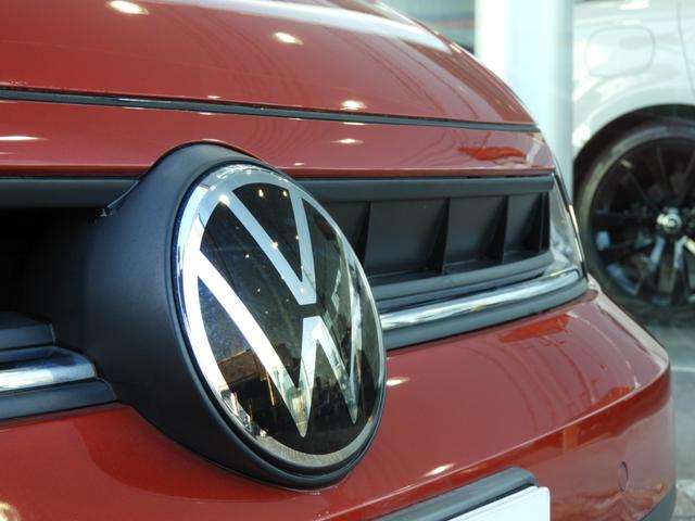 ポロ ＴＳＩアクティブ　■デジタルメーター■ＬＥＤヘッドライト■同一車線内全車速運転支援「トラベルアシスト」■バックカメラ＋前後パーキングセンサー■アップルカープレイ■アンドロイドオート■ドライブレコーダー■認定中古車（13枚目）