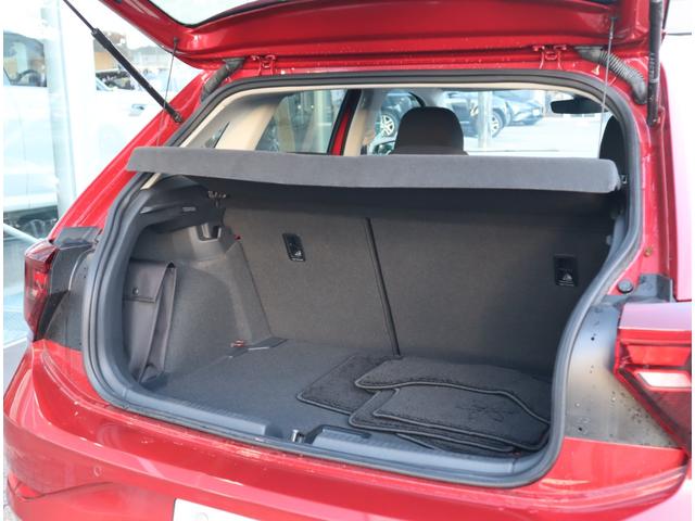 ポロ ＴＳＩアクティブ　■デジタルメーター■ＬＥＤヘッドライト■同一車線内全車速運転支援「トラベルアシスト」■バックカメラ＋前後パーキングセンサー■アップルカープレイ■アンドロイドオート■ドライブレコーダー■認定中古車（44枚目）