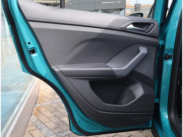 T-クロス TSI 1stプラス ■LEDヘッドライト■ブラインドスポットアシスト■レーンキープアシスト■アダプティブクルーズコントロール■18インチアルミ■アップルカープレイ■アンドロイドオート■CD/DVD/SD/USB/TV(33枚目)