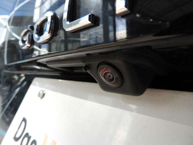 【バックカメラ・障害物センサー】　障害物センサーとバックカメラを装備。音と画像で障害物を検知。スムーズなバック駐車が可能です。