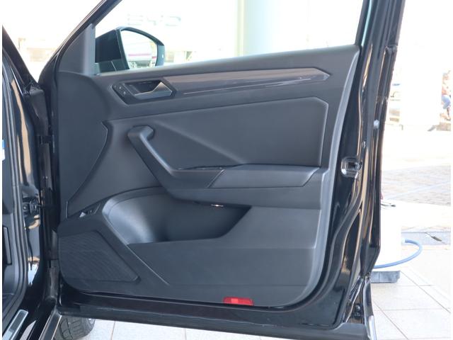 T-ロック TDI Rライン ■DCCパッケージ■LEDヘッドライト■デジタルメーター■ブラインドスポットアシスト■レーンキープアシスト■ACC■電動テールゲート■アップルカープレイ■アンドロイドオート■ドラレコ■認定中古車(30枚目)