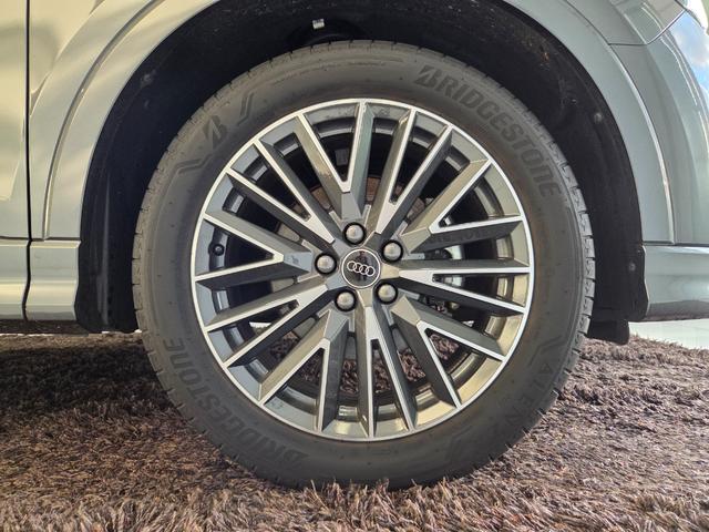 Q3スポーツバック 35TFSI Sライン 新車保証継承付 パーシャルレザー シートヒーター 電動シート MMIナビゲーション バーチャルCP ACC レーンアシスト 電動テールゲート LEDヘッドライト オートハイビーム カープレイ(5枚目)