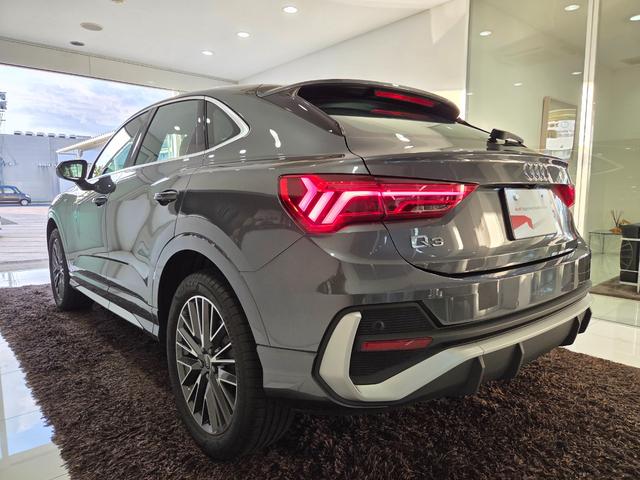 Q3スポーツバック 35TFSI Sライン 新車保証継承付 パーシャルレザー シートヒーター 電動シート MMIナビゲーション バーチャルCP ACC レーンアシスト 電動テールゲート LEDヘッドライト オートハイビーム カープレイ(8枚目)