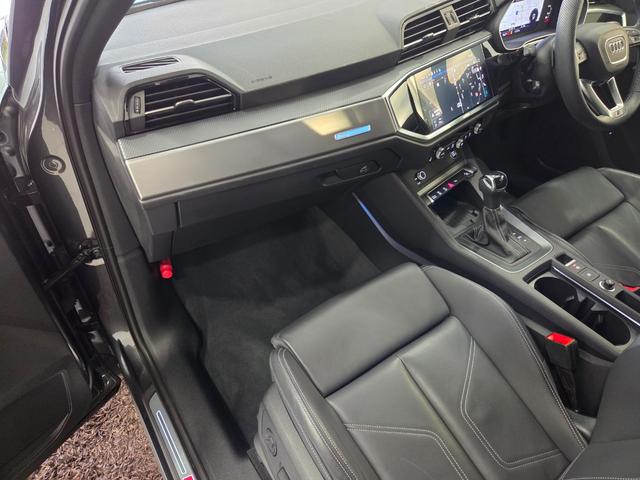 Q3スポーツバック 35TFSI Sライン 新車保証継承付 パーシャルレザー シートヒーター 電動シート MMIナビゲーション バーチャルCP ACC レーンアシスト 電動テールゲート LEDヘッドライト オートハイビーム カープレイ(26枚目)