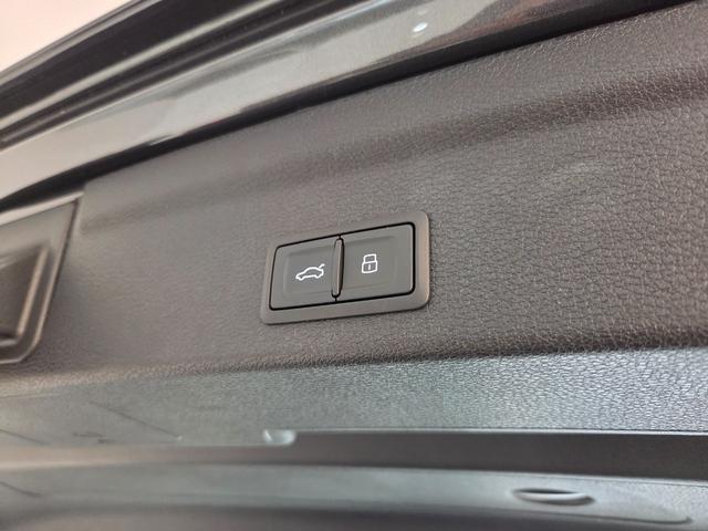 Q3スポーツバック 35TFSI Sライン 新車保証継承付 パーシャルレザー シートヒーター 電動シート MMIナビゲーション バーチャルCP ACC レーンアシスト 電動テールゲート LEDヘッドライト オートハイビーム カープレイ(39枚目)