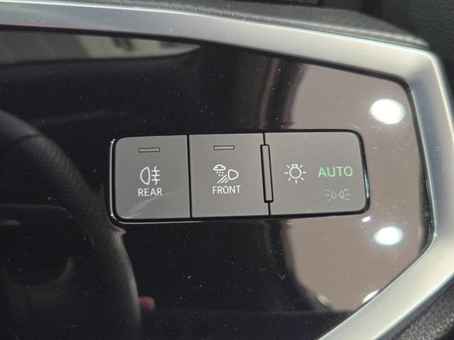 Q3スポーツバック 35TFSI Sライン 新車保証継承付 パーシャルレザー シートヒーター 電動シート MMIナビゲーション バーチャルCP ACC レーンアシスト 電動テールゲート LEDヘッドライト オートハイビーム カープレイ(56枚目)
