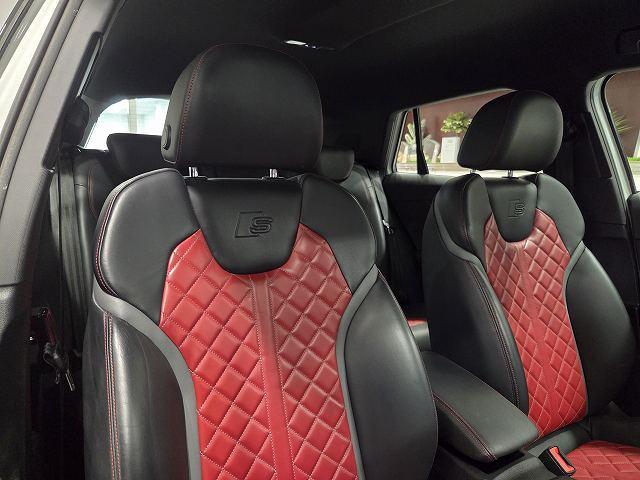 ＳＱ２ ベースグレード　３００馬力４００Ｎｍ　０－１００加速４．８秒　ファインナッパレザー（マグマレッド）　カープレイ　バーチャルＣＰ　シートヒーター　パワーテールゲート　マルチカラーアンビエントライト　１オーナー　禁煙車（13枚目）