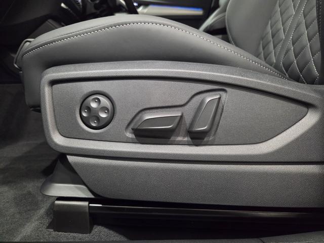 Q5スポーツバック Sライン ダイナミックエディション 限定車 最終モデル ダンピングコントロールサスペンション ACC レーンアシスト バーチャルCP カープレイ 電動テールゲート ファインナッパレザー シートヒーター前後 オートホールド 新車保証継承付(32枚目)