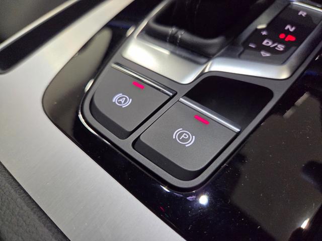Q5スポーツバック Sライン ダイナミックエディション 限定車 最終モデル ダンピングコントロールサスペンション ACC レーンアシスト バーチャルCP カープレイ 電動テールゲート ファインナッパレザー シートヒーター前後 オートホールド 新車保証継承付(43枚目)
