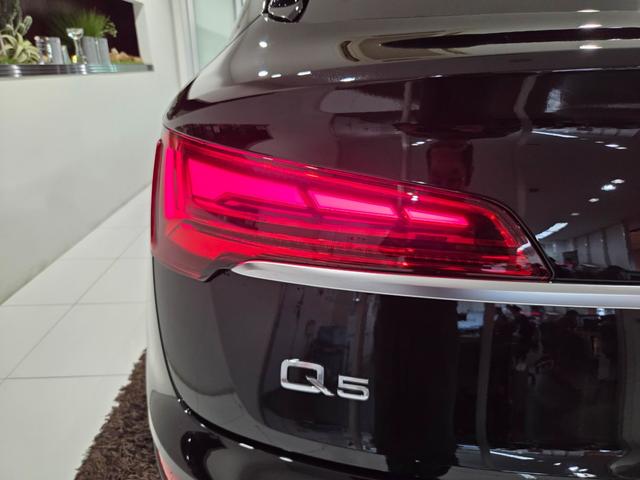 Q5スポーツバック Sライン ダイナミックエディション 限定車 最終モデル ダンピングコントロールサスペンション ACC レーンアシスト バーチャルCP カープレイ 電動テールゲート ファインナッパレザー シートヒーター前後 オートホールド 新車保証継承付(72枚目)