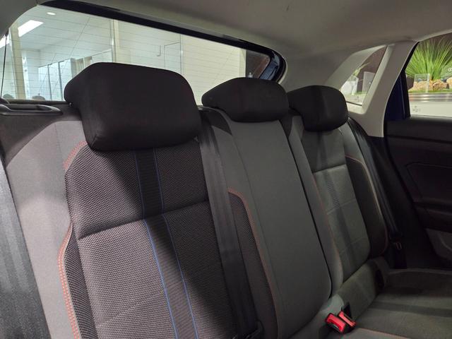 ポロ TSI Rライン デジタルメーター 禁煙車 バックカメラ アダプティブクルーズコントロール LEDライト カープレイ ETC パドルシフト 認定中古車 弊社下取車 点検記録簿付き プッシュスタート スマートキー(11枚目)