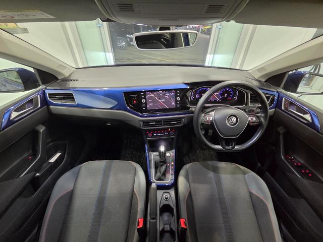 ポロ TSI Rライン デジタルメーター 禁煙車 バックカメラ アダプティブクルーズコントロール LEDライト カープレイ ETC パドルシフト 認定中古車 弊社下取車 点検記録簿付き プッシュスタート スマートキー(12枚目)