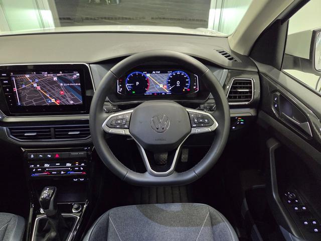 T-クロス TSI スタイル 新型現行モデル 新車保証継承 認定中古車 弊社下取車 デジタルメーター ナビゲーション アダプティブクルーズコントロール レーンアシスト Rカメラ 障害物センサー カープレイ LEDヘッドライト(18枚目)