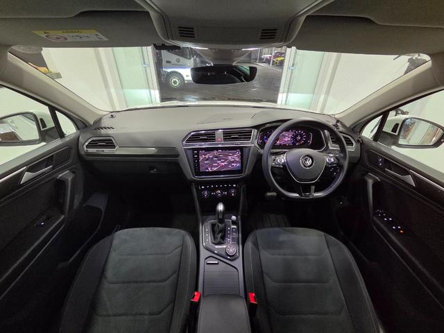 ティグアン TDI 4モーション ハイライン 認定中古車 弊社下取 禁煙車 点検記録簿付き デジタルメーター アダプティブクルーズコントロール レーンアシスト ETC 360度カメラ カープレイ ナビゲーション シートヒーター ドライブモード(12枚目)