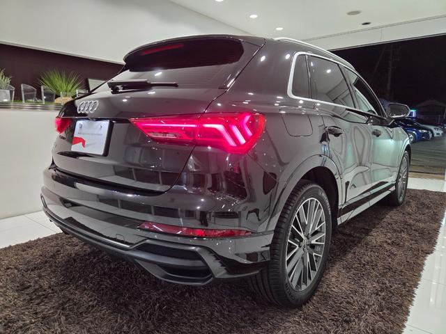 Q3 35TFSI Sライン ACC レーンアシスト カープレイ LEDヘッドライト オートハイビームアシスト パワーシート パーシャルレザー 電動テールゲート TVチューナー マルチカラーアンビエントライト 禁煙車 1オーナー(6枚目)