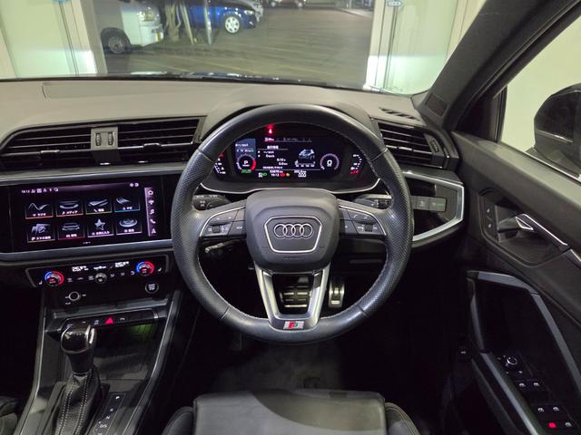 Q3 35TFSI Sライン ACC レーンアシスト カープレイ LEDヘッドライト オートハイビームアシスト パワーシート パーシャルレザー 電動テールゲート TVチューナー マルチカラーアンビエントライト 禁煙車 1オーナー(18枚目)