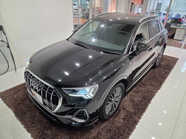 Q3 35TFSI Sライン ACC レーンアシスト カープレイ LEDヘッドライト オートハイビームアシスト パワーシート パーシャルレザー 電動テールゲート TVチューナー マルチカラーアンビエントライト 禁煙車 1オーナー(58枚目)