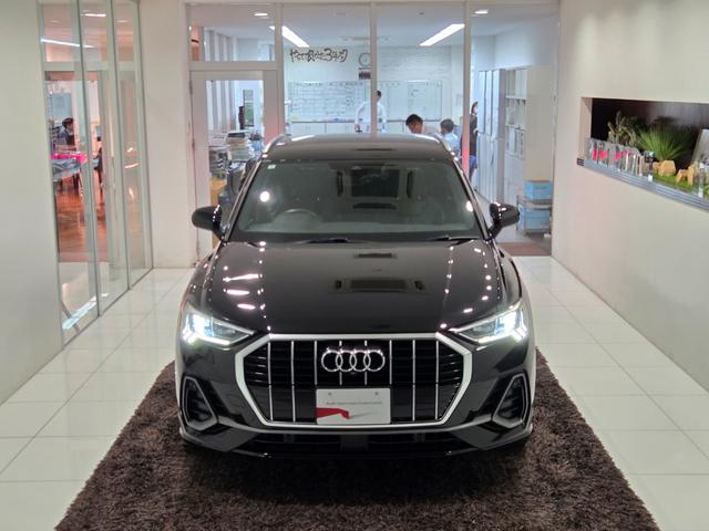 Q3 35TFSI Sライン ACC レーンアシスト カープレイ LEDヘッドライト オートハイビームアシスト パワーシート パーシャルレザー 電動テールゲート TVチューナー マルチカラーアンビエントライト 禁煙車 1オーナー(59枚目)