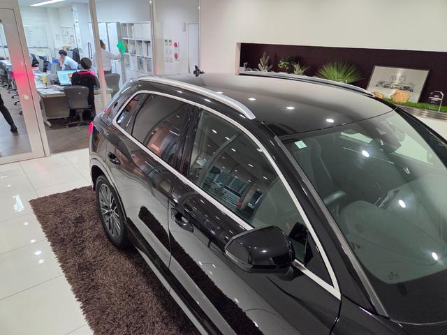 Q3 35TFSI Sライン ACC レーンアシスト カープレイ LEDヘッドライト オートハイビームアシスト パワーシート パーシャルレザー 電動テールゲート TVチューナー マルチカラーアンビエントライト 禁煙車 1オーナー(61枚目)