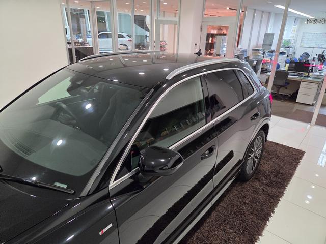 Q3 35TFSI Sライン ACC レーンアシスト カープレイ LEDヘッドライト オートハイビームアシスト パワーシート パーシャルレザー 電動テールゲート TVチューナー マルチカラーアンビエントライト 禁煙車 1オーナー(67枚目)