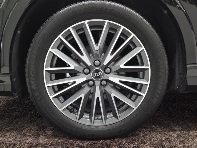 Q3 35TFSI Sライン ACC レーンアシスト カープレイ LEDヘッドライト オートハイビームアシスト パワーシート パーシャルレザー 電動テールゲート TVチューナー マルチカラーアンビエントライト 禁煙車 1オーナー(70枚目)