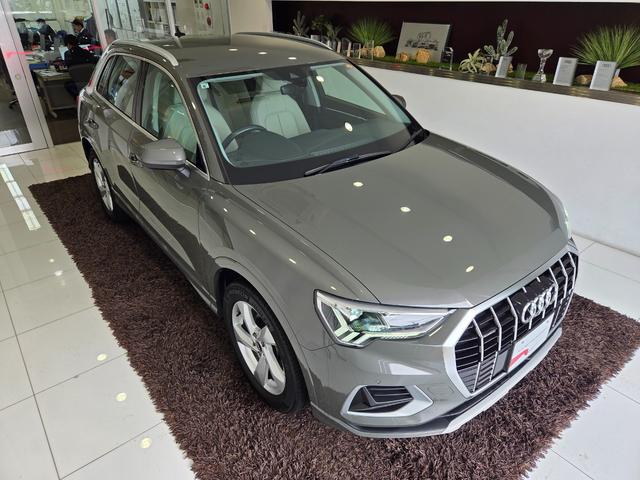 Q3 35TDIクワトロアドバンスド パーシャルレザー(パールセントベージュ) クリーンディーゼル マルチカラーアンビエントライト カープレイ TVチューナー ACC レーンアシスト 電動テールゲート 点検記録簿 禁煙車 1オーナー(56枚目)