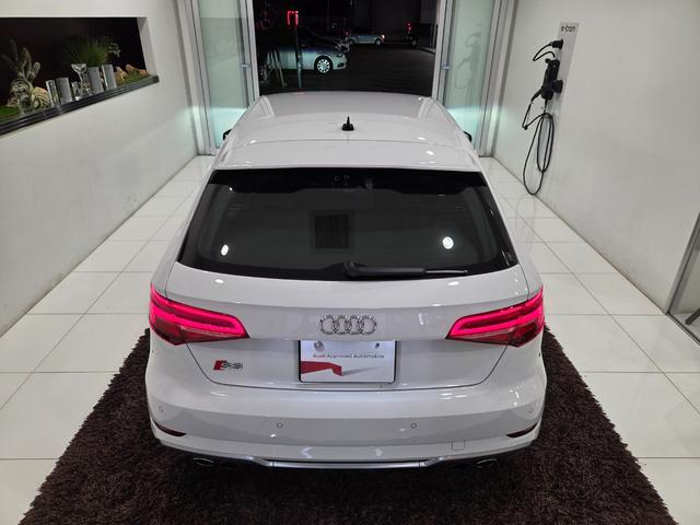 S3 スポーツバック 290馬力380Nm 0-100km4.8秒 ファインナッパレザ- マトリクスLEDヘッドライト カラードブレーキキャリパー(レッド) TVチューナー CD DVD カープレイ 点検記録簿 禁煙車(16枚目)