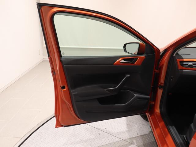 納車前点検では７１項目にわたる厳しいチェックを行い、《エンジンオイル》、《オイルフィルター》、《ワイパーブレードゴム》《純正バッテリー》を交換してのご納車致します！！