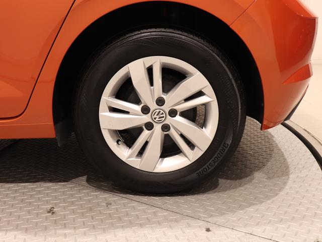 専門のスタッフがクリーニングを行い、清潔感の高い車内です。