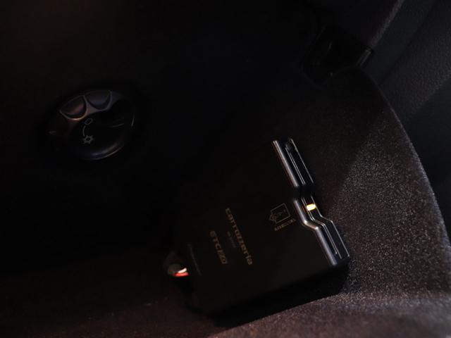 �y�A�_�v�e�B�u�N���[�Y�R���g���[���z�������H�̑��s�Ȃǂ�֗��ɂ��Ă��꒷���Ԃ̃h���C�u�Ŕ�J���y���ł����S�ȃh���C�u���T�|�[�g���Ă����@�\�ɂȂ�܂��B