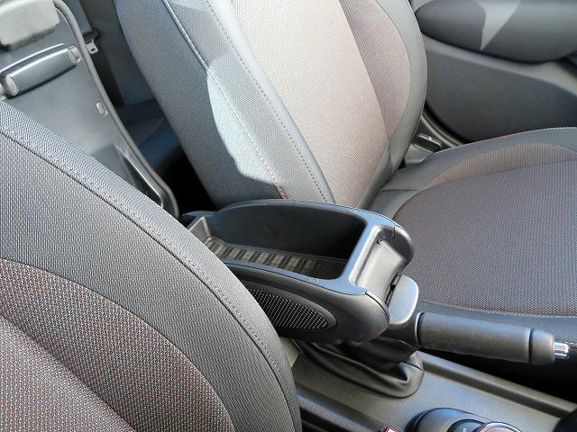 ヴィクトリア LEDヘッドライト 15AW 純正ナビ iDriveナビ 社外ETC 認定中古車(20枚目)