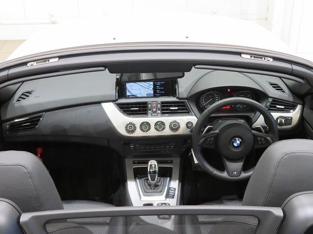sDrive20i Mスポーツ キセノン 19AW レザーシート ブラックレザー 純正ナビ iDriveナビ 純正ETC 車高調 認定中古車(3枚目)