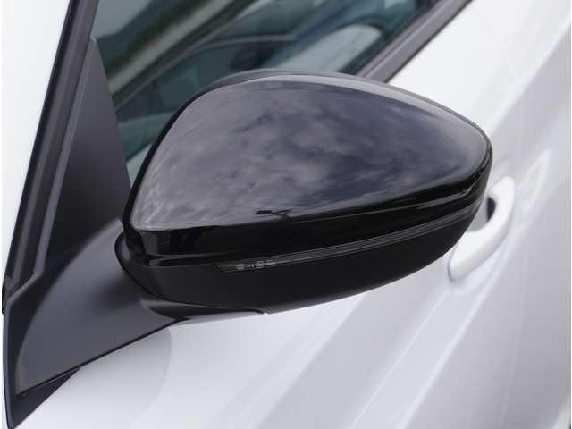 208 GT バックカメラ 障害物センサー パドルシフト アダプティブクルーズコントロール 電動パーキングブレーキ ブラインドスポットモニター 電動パーキングブレーキ ワイヤレス充電 プッシュスタート スマートキー(5枚目)