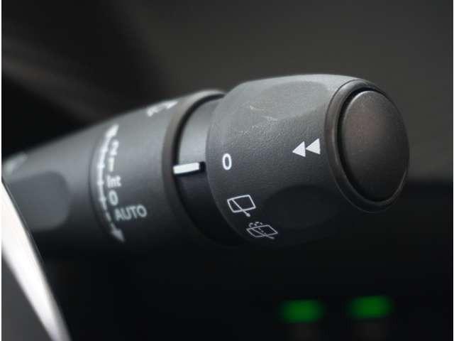 208 GT バックカメラ 障害物センサー パドルシフト アダプティブクルーズコントロール 電動パーキングブレーキ ブラインドスポットモニター 電動パーキングブレーキ ワイヤレス充電 プッシュスタート スマートキー(34枚目)