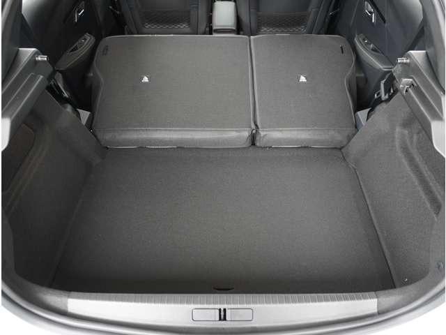 208 GT バックカメラ 障害物センサー パドルシフト アダプティブクルーズコントロール 電動パーキングブレーキ ブラインドスポットモニター 電動パーキングブレーキ ワイヤレス充電 プッシュスタート スマートキー(70枚目)