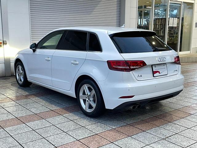 スポーツバック1.4TFSI Audi認定中古車 ワンオーナー 禁煙車 MMI アダプティブクルーズコントロール 前後障害物センサー スマートキー バイキセノンヘッドライト サイドアシスト CD/DVD再生可能 リッピング機能(10枚目)