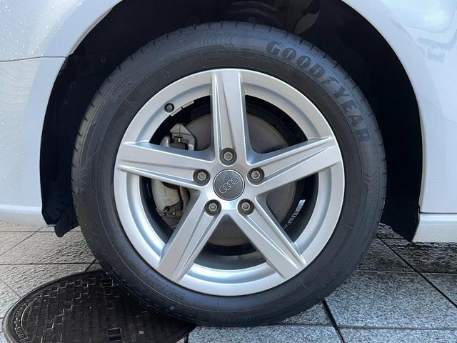 スポーツバック1.4TFSI Audi認定中古車 ワンオーナー 禁煙車 MMI アダプティブクルーズコントロール 前後障害物センサー スマートキー バイキセノンヘッドライト サイドアシスト CD/DVD再生可能 リッピング機能(14枚目)
