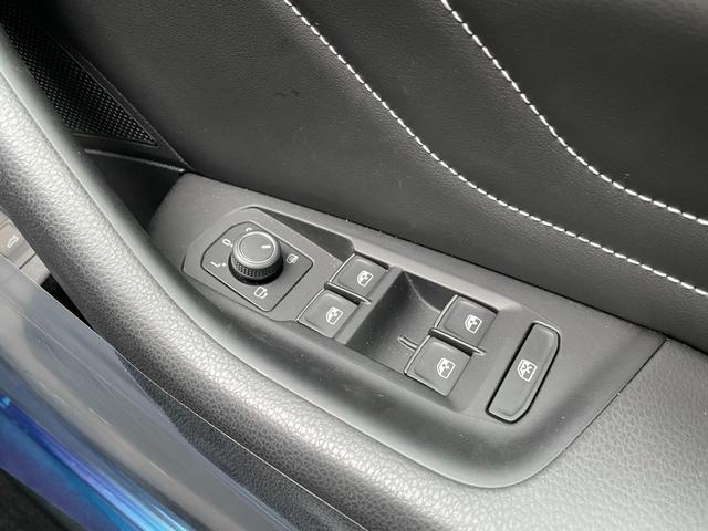 TSIエレガンスアドバンス 元デモカー 新車保証継承 ディスカバープロ LEDヘッドライト アダプティブクルーズコントロール サイドアシスト レーンキープ機能 カープレイ対応 レザーシート シートヒーター シートベンチレーション(32枚目)